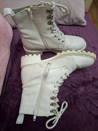 Botines Blancos Estilo Militar