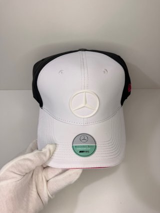 Cappellino Mercedes AMG Bianco e Nero