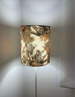 Pantalla de lámpara con koalas