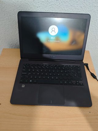 Ordenador Ultraportátil ASUS 128GB SSD