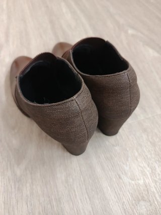 Botines marrones con tacón