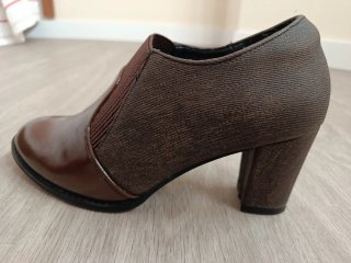 Botines marrones con tacón