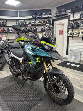 BENELLI TRK 902 XPLORER VERDE