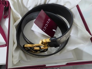 Cinturón Gucci GG Marmont Reversible Talla 75