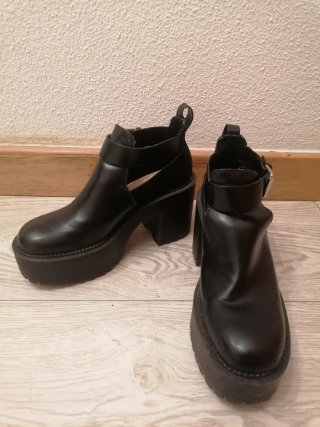 Botines Negros Pull & Bear con Plataforma