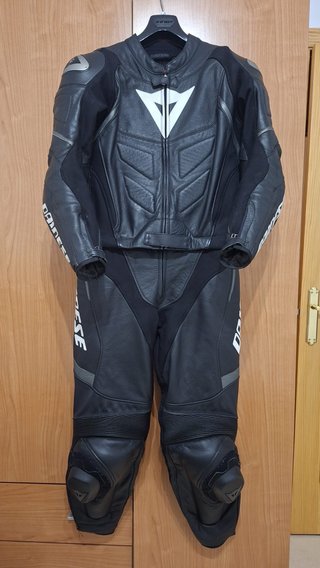 Mono Dainese Talla 52