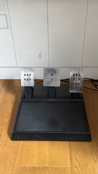 Volante Thrustmaster T150RS + 3 Pedales + Cambio H