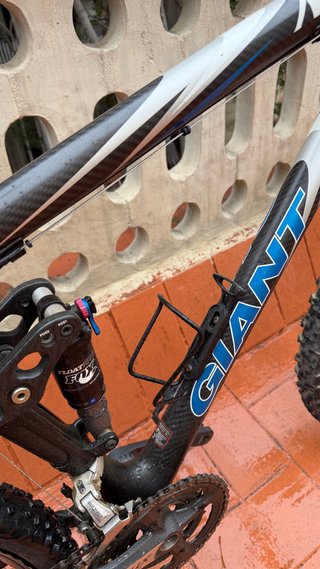Bicicleta de Montaña Giant NRS de carbono