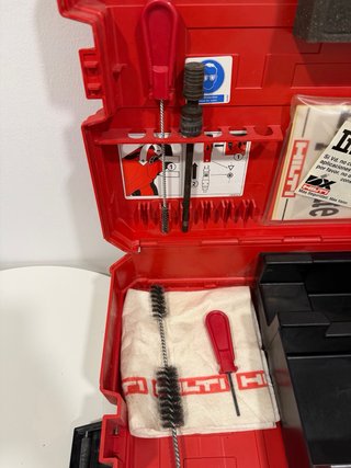 HILTI DX A41 Clavadora Pólvora + Acc.