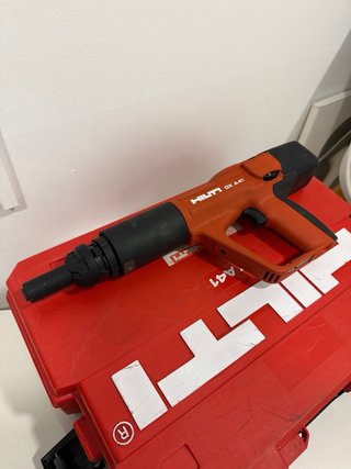 HILTI DX A41 Clavadora Pólvora + Acc.