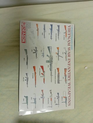 Dragon 1:35 Vietnam War Infantry Weapons