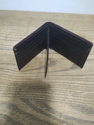 Billetera tarjetera de piel