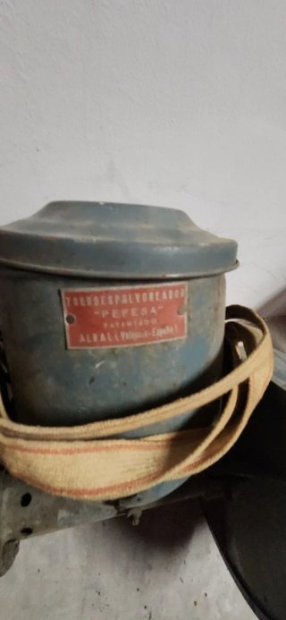 Azufradora mochila antigua