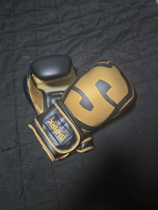 Guantes Boxeo Shark 16oz Negro/Dorado