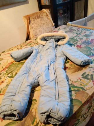 Anorak azul con capucha,mirar descripcion