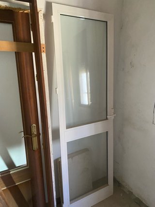 Puerta y balconera de aluminio
