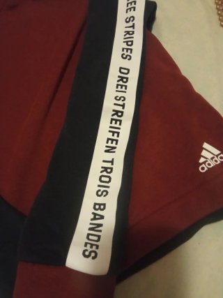 Sudadera Adidas Vintage con logo en mangas