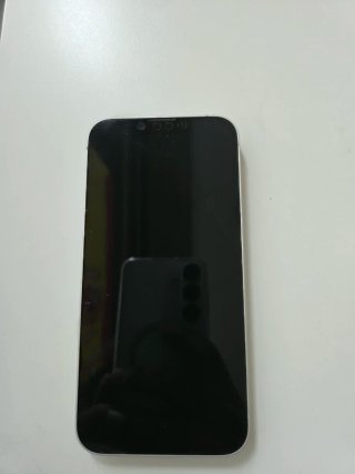 iPhone 16e