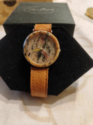 Reloj Vintage con Caja de Granito