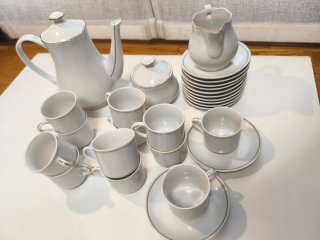Juego de Café y Té de Porcelana