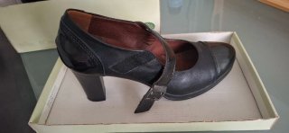 Zapatos de mujer negros de tacón Pitillos