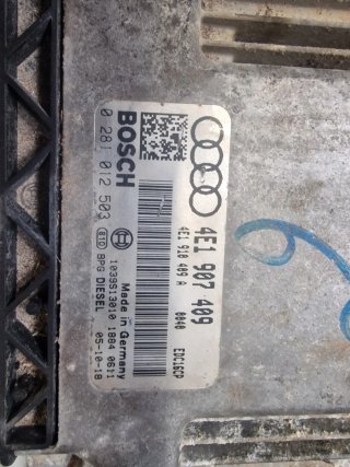 Centralita Audi 4.0 V8 Bosch
