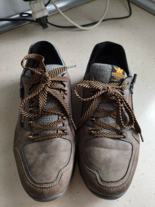 Zapatillas Allrounder trekking marrones y grises