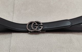 Cinturón Negro con Hebilla Plateada de 130 cm
