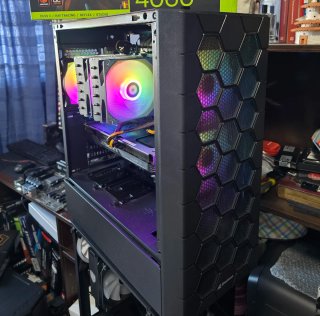 Gaming Rtx 5060 Ryzen 7-8700 16GB Ddr5 SSD