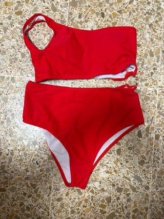 Trikini Rojo con Detalle de Aro