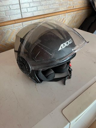 Casco AXXIS negro con visor
