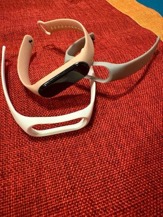 Xiaomi Mi Smart Band 4 + 2 cinturini