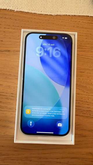 iPhone 16