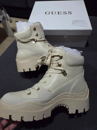 Botines Guess Yia Beige Talla 40