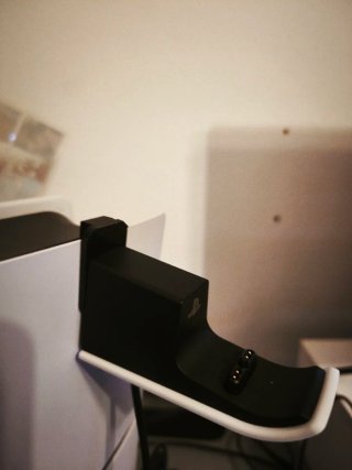 apenas a parte que encaixa na ps5 não é carregador