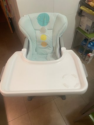 Trona Jané convertible en mesa y silla