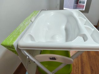 Cambiador con Bañera para Bebé Cam