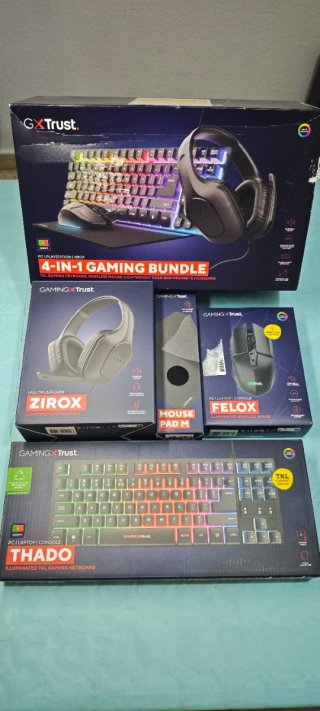 Pack Gaming Trust 4 en 1 Teclado Ratón Cascos