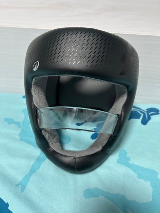 Casco de Boxeo con Barra Protectora