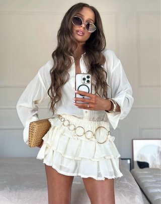 Vestido mino volantes