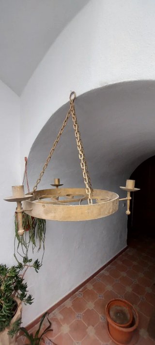 Lámpara de bronce estilo rústico