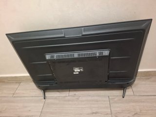 Televisor Negro sin mando