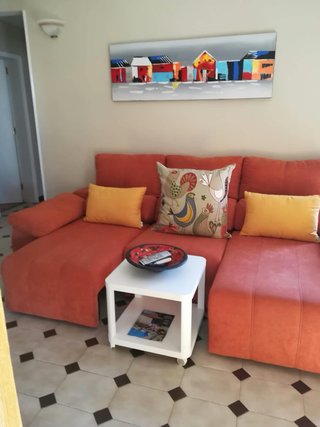 Sofá cama de tres plazas muy amplio