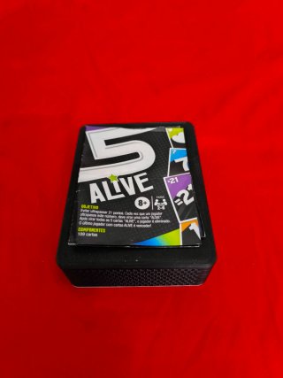 Juego de cartas ALIVE 5 con caja impresa 3D