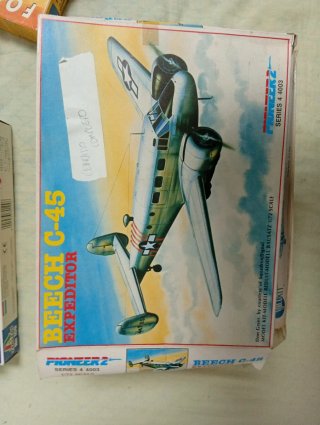 Maqueta Beech C-45 Expeditor Pioneer 2