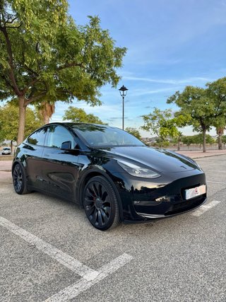 TESLA Model Y Performance 4WD