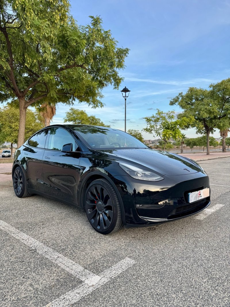 Tesla Model Y 2022