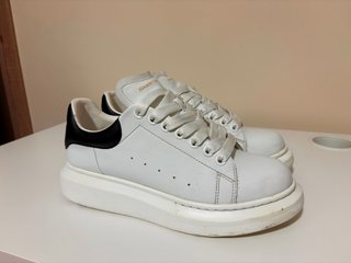 Alexander McQueen Sneakers Blancas Talla 38