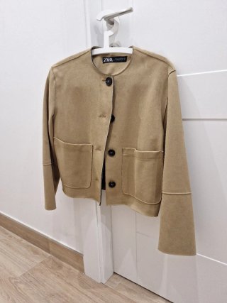Chaqueta Zara antelina.