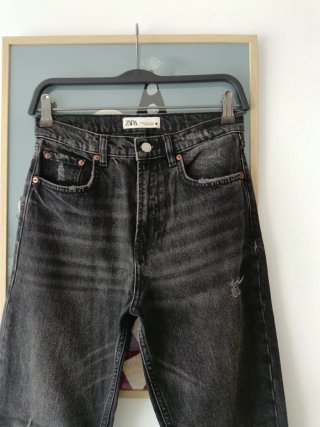 Vaqueros rectos Zara negros desgastados